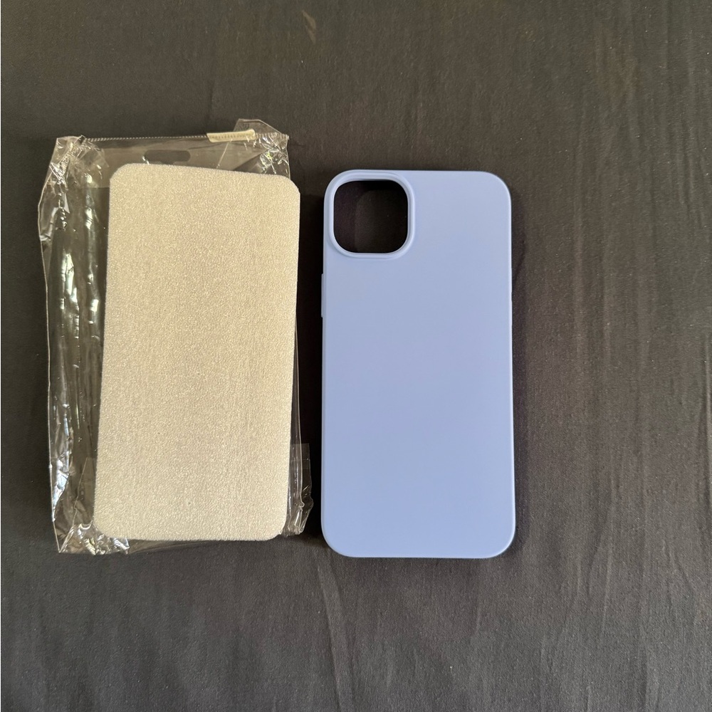 Light purple IPhone 15 plus case